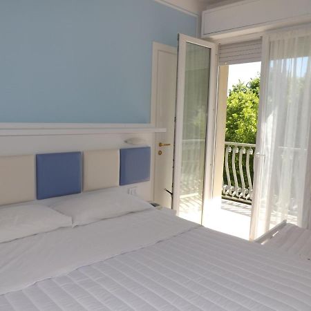 Hotel Gioiosa تْشيزيناتيكو المظهر الخارجي الصورة