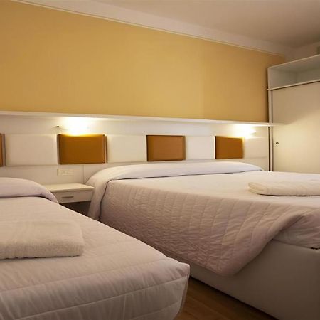 Hotel Gioiosa تْشيزيناتيكو المظهر الخارجي الصورة