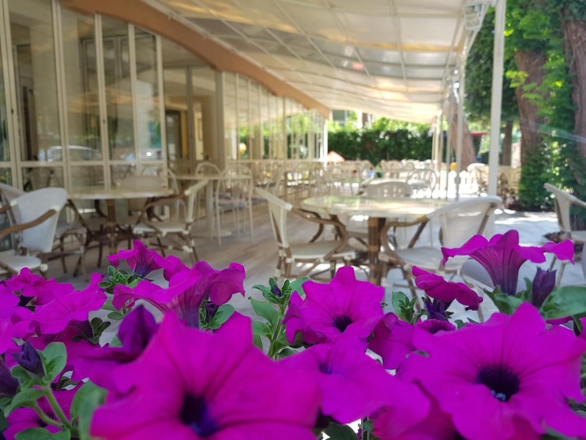Hotel Gioiosa تْشيزيناتيكو المظهر الخارجي الصورة