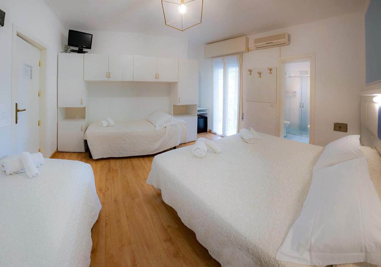 Hotel Gioiosa تْشيزيناتيكو المظهر الخارجي الصورة
