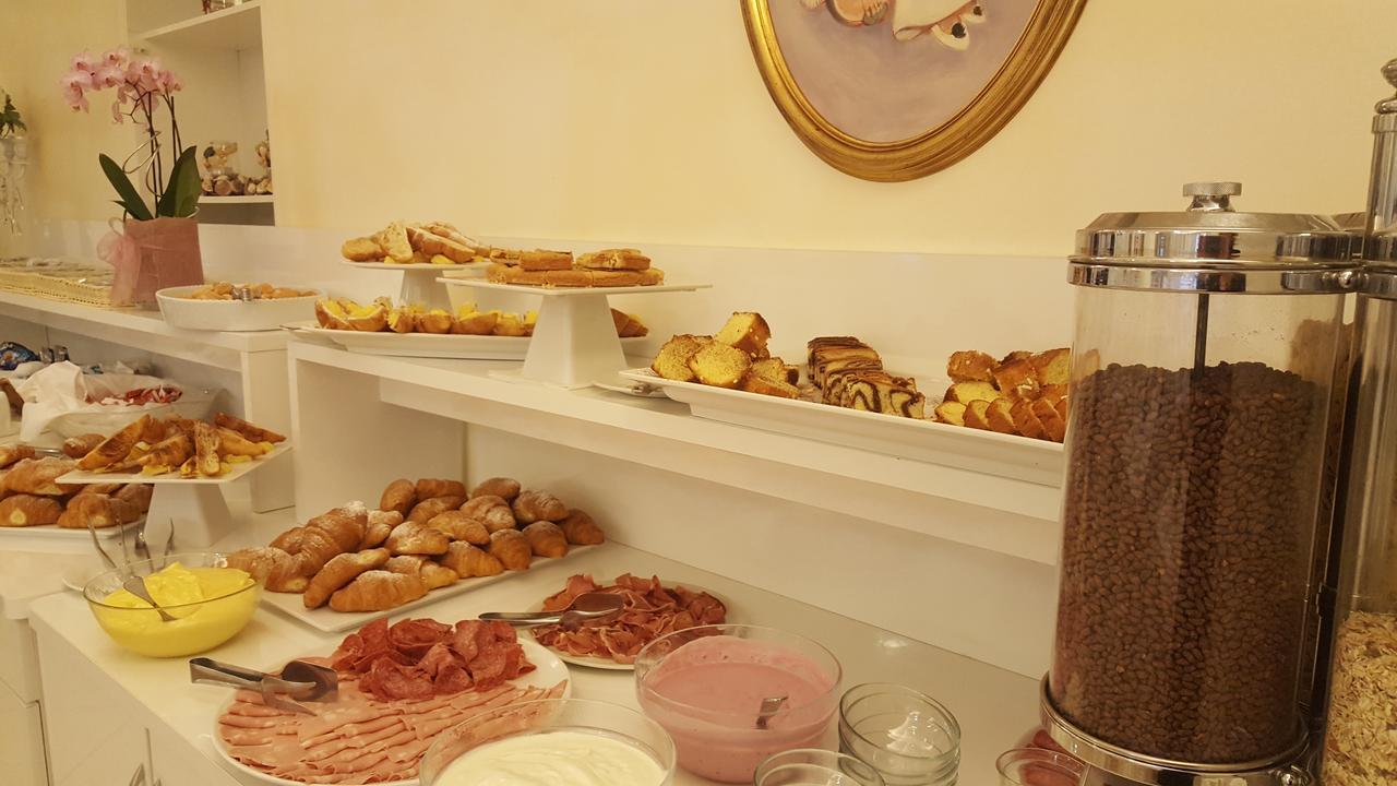 Hotel Gioiosa تْشيزيناتيكو المظهر الخارجي الصورة