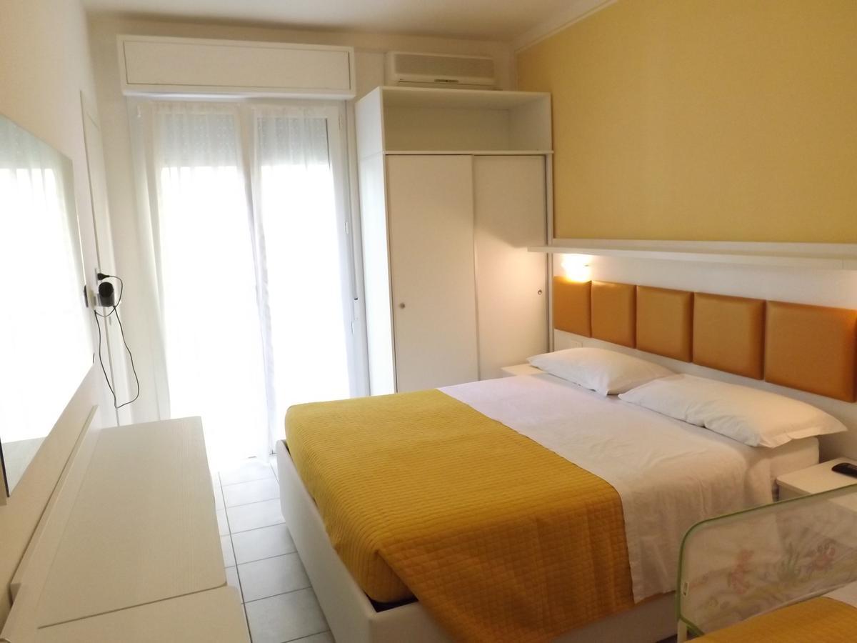 Hotel Gioiosa تْشيزيناتيكو المظهر الخارجي الصورة